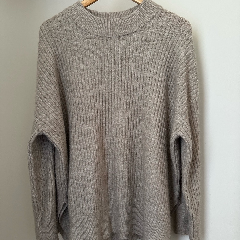 H&M Ribbed Crewneck Sweater in Taupe